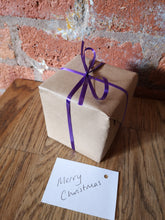 Load image into Gallery viewer, Gift Wrapping Service